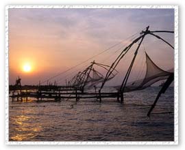 Chinese Fishing Net, Cochin Tour & Travel