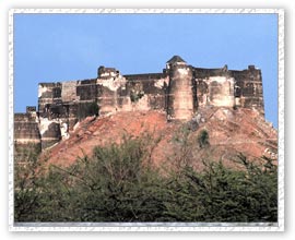 Rajasthani Fort, Rajasthan Tour & Travel