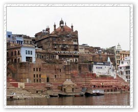 Ganga Ghat, Varanasi Tour Package