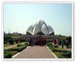 Lotus Temple, Delhi Tour & Travel